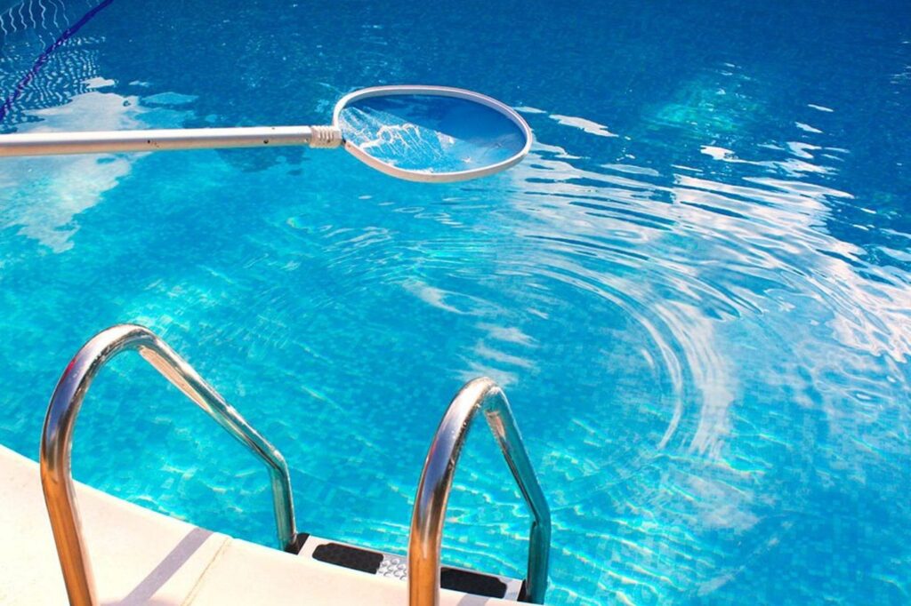 Professional pool cleaning service